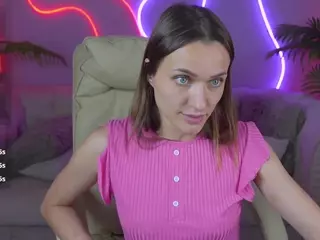 EmmySkyy's Live Sex Cam Show
