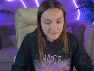EmmySkyy's Live Sex Cam Show