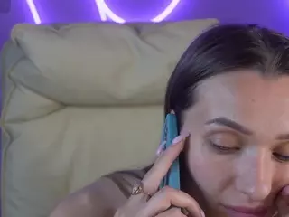 EmmySkyy's Live Sex Cam Show