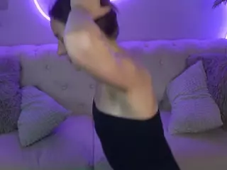 EmmySkyy's Live Sex Cam Show