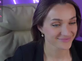 EmmySkyy's Live Sex Cam Show