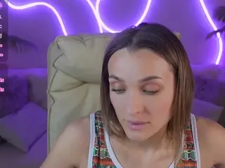 EmmySkyy's Live Sex Cam Show