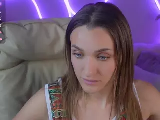 EmmySkyy's Live Sex Cam Show