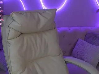 EmmySkyy's Live Sex Cam Show