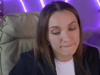 EmmySkyy's Live Sex Cam Show