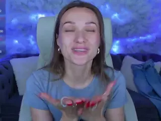 EmmySkyy's Live Sex Cam Show