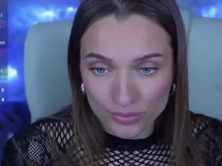 EmmySkyy's Live Sex Cam Show