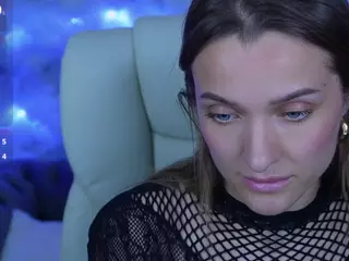 EmmySkyy's Live Sex Cam Show