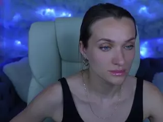 EmmySkyy's Live Sex Cam Show