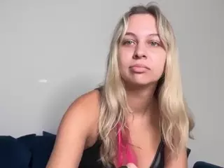 tiffstreatsxoxo's Live Sex Cam Show