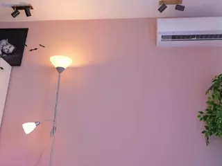 Vesia's Live Sex Cam Show
