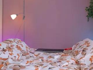 Vesia's Live Sex Cam Show