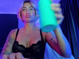 ViolinMoves's Live Sex Cam Show