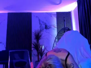 ViolinMoves's Live Sex Cam Show