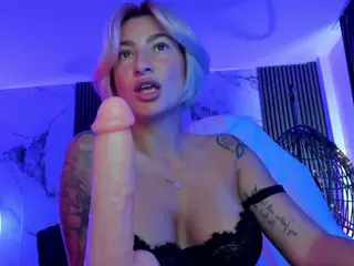 ViolinMoves's Live Sex Cam Show