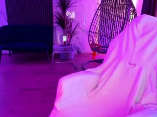 ViolinMoves's Live Sex Cam Show
