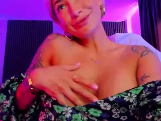 ViolinMoves's Live Sex Cam Show