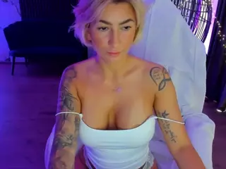 ViolinMoves's Live Sex Cam Show