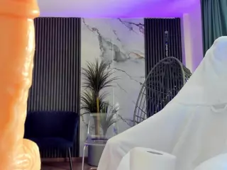 ViolinMoves's Live Sex Cam Show