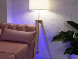 ViolinMoves's Live Sex Cam Show
