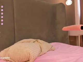 DinaRichards1's Live Sex Cam Show