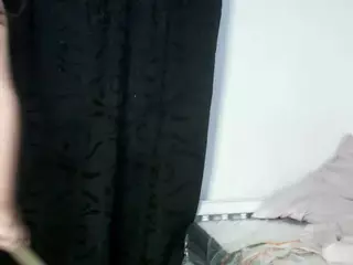 lishainparis18's Live Sex Cam Show
