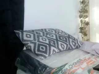 lishainparis18's Live Sex Cam Show