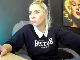 Viktoria-daviss's Live Sex Cam Show