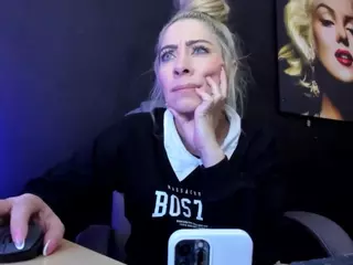 Viktoria-daviss's Live Sex Cam Show