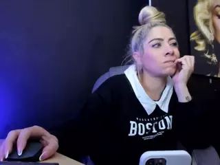 Viktoria-daviss's Live Sex Cam Show