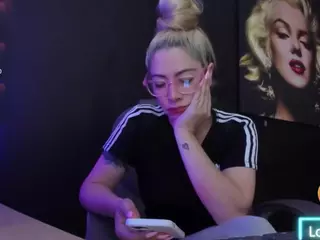 Viktoria-daviss's Live Sex Cam Show