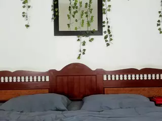 Ariana-Sunset's Live Sex Cam Show
