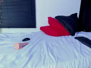 bellota924's Live Sex Cam Show