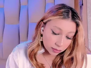 camillemilano's Live Sex Cam Show
