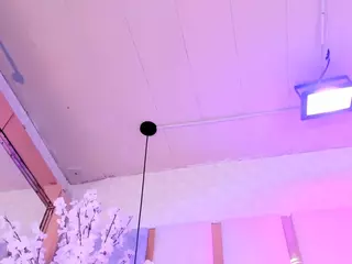 camillemilano's Live Sex Cam Show