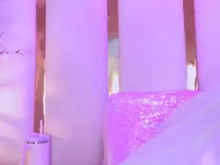 camillemilano's Live Sex Cam Show