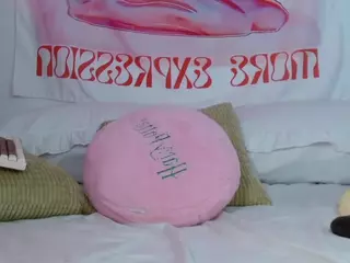 Cherry1Blossom's Live Sex Cam Show