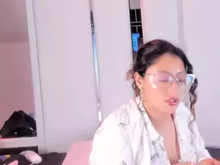 kyomiswan's Live Sex Cam Show
