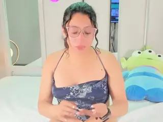 kyomiswan's Live Sex Cam Show