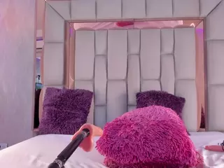 Luna Belle's Live Sex Cam Show