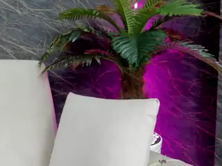 maya-lisa's Live Sex Cam Show
