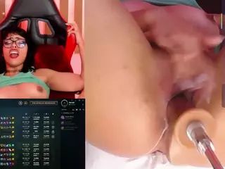 Nyveth's Live Sex Cam Show