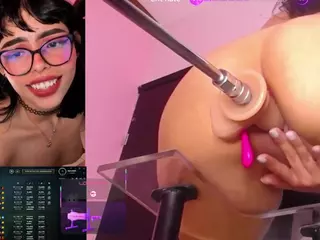 Nyveth's Live Sex Cam Show