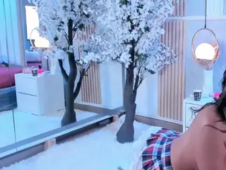 Aylaferrer's Live Sex Cam Show