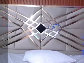 little-beillis's Live Sex Cam Show