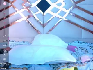 little-beillis's Live Sex Cam Show