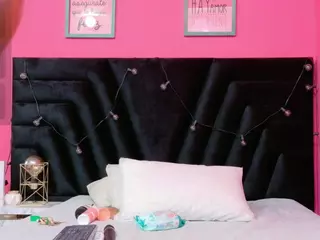 little-beillis's Live Sex Cam Show
