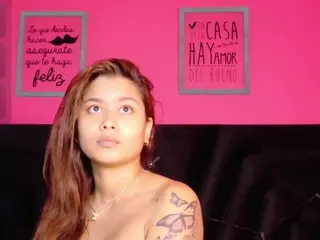 little-beillis's Live Sex Cam Show