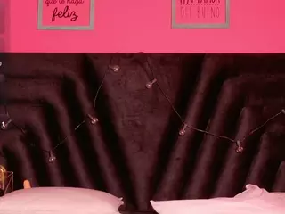 little-beillis's Live Sex Cam Show