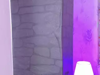 maddi-kitty's Live Sex Cam Show